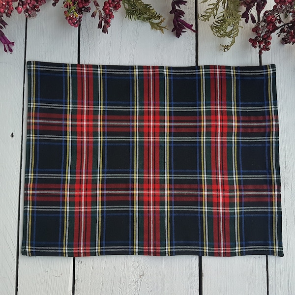 Tartan place mats, Christmas place mats, black plaid place mats