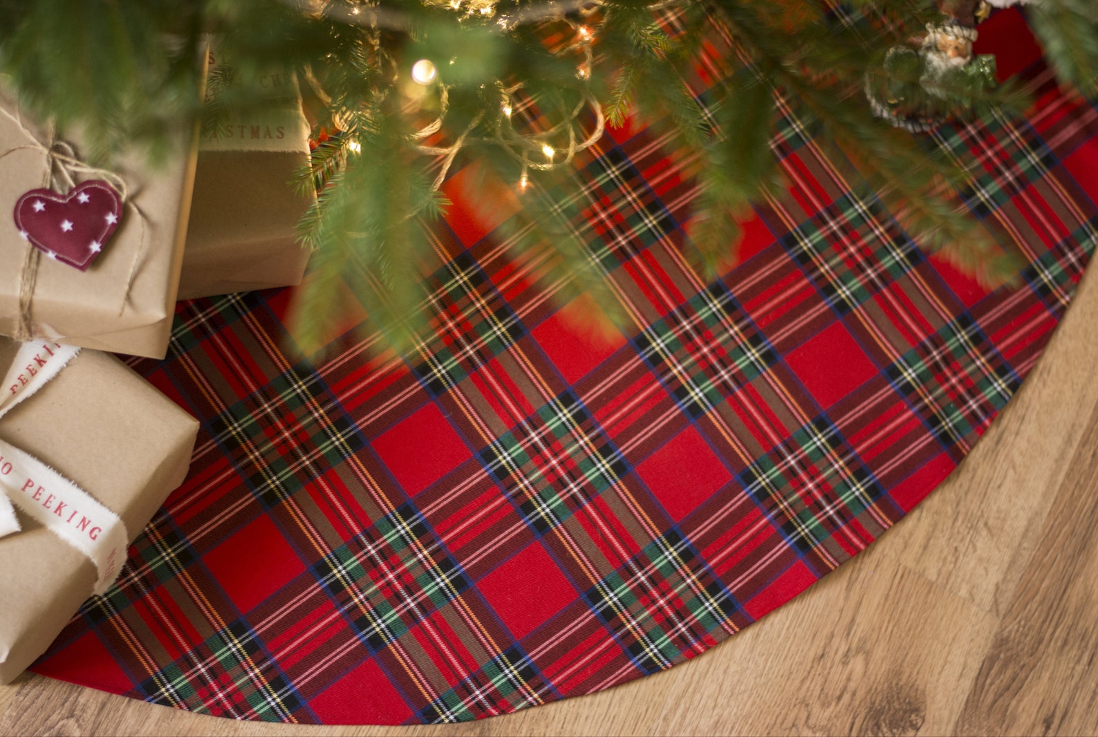 RED PLAID TREE Skirt Tartan Tree Skirt Red Tartan Tree Etsy