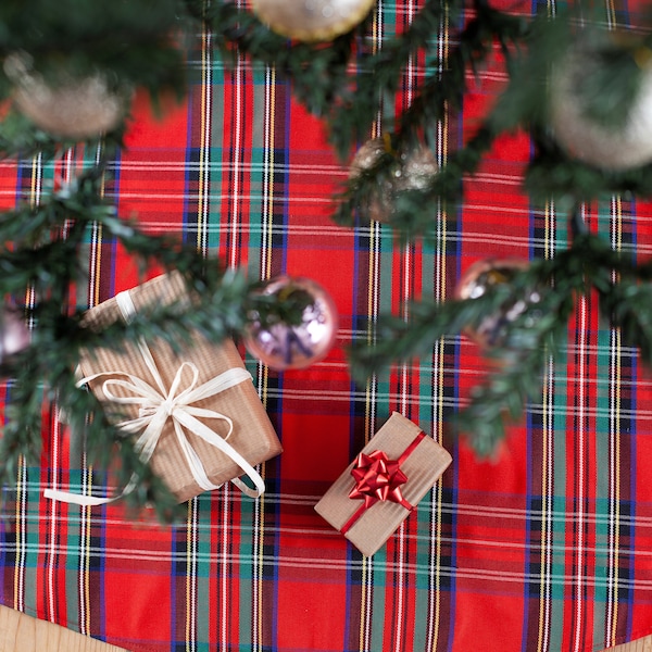 Red Stewart tree skirt, tartan tree skirt, red tartan tree skirt, Christmas tree skirt.