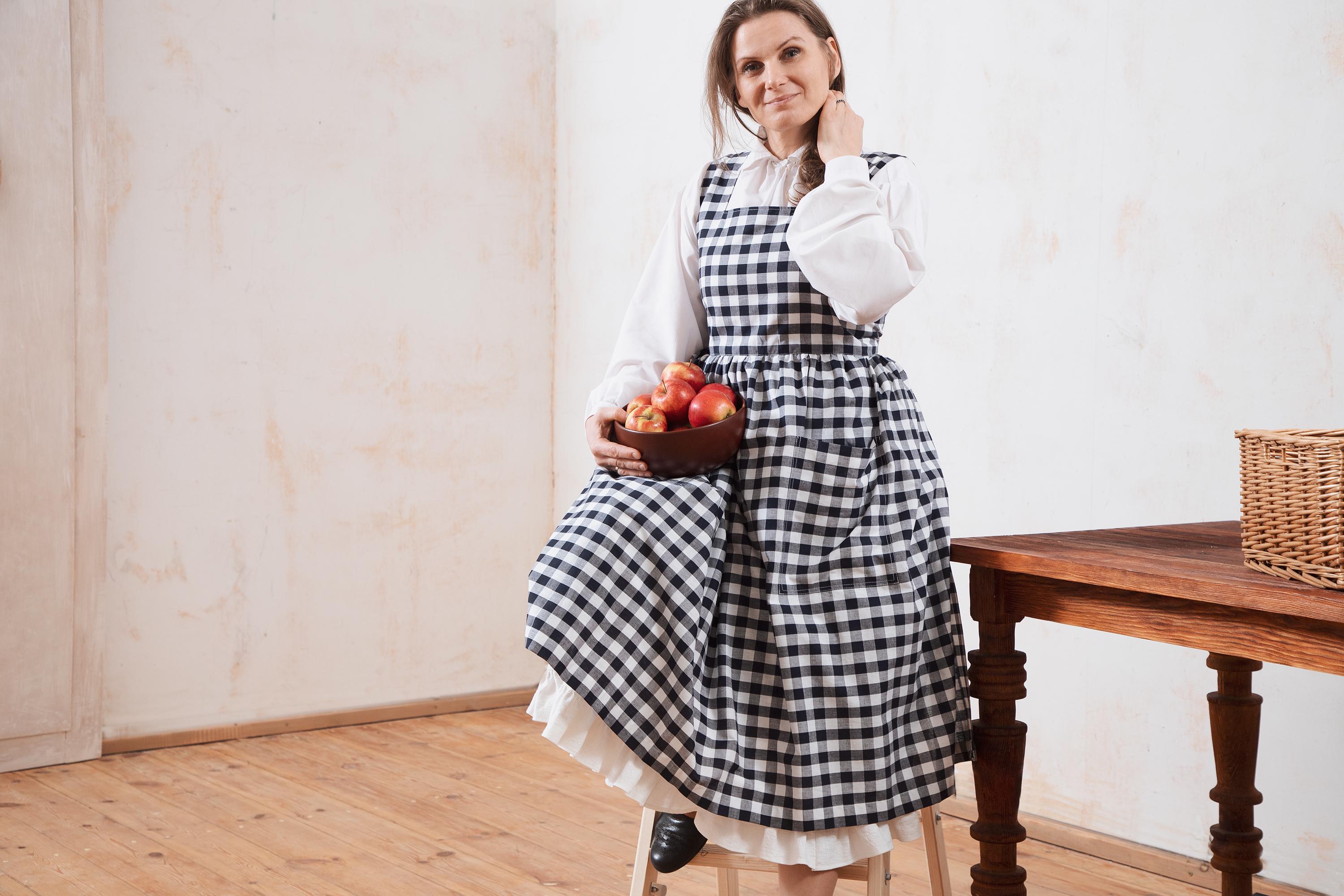 Pinafore Dress for Ladies, Tartan Cottagecore Apron With Pockets
