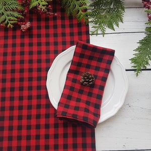 Buffalo plaid table runner, Buffalo plaid table linen, Buffalo plaid napkins, buffalo plaid placemats