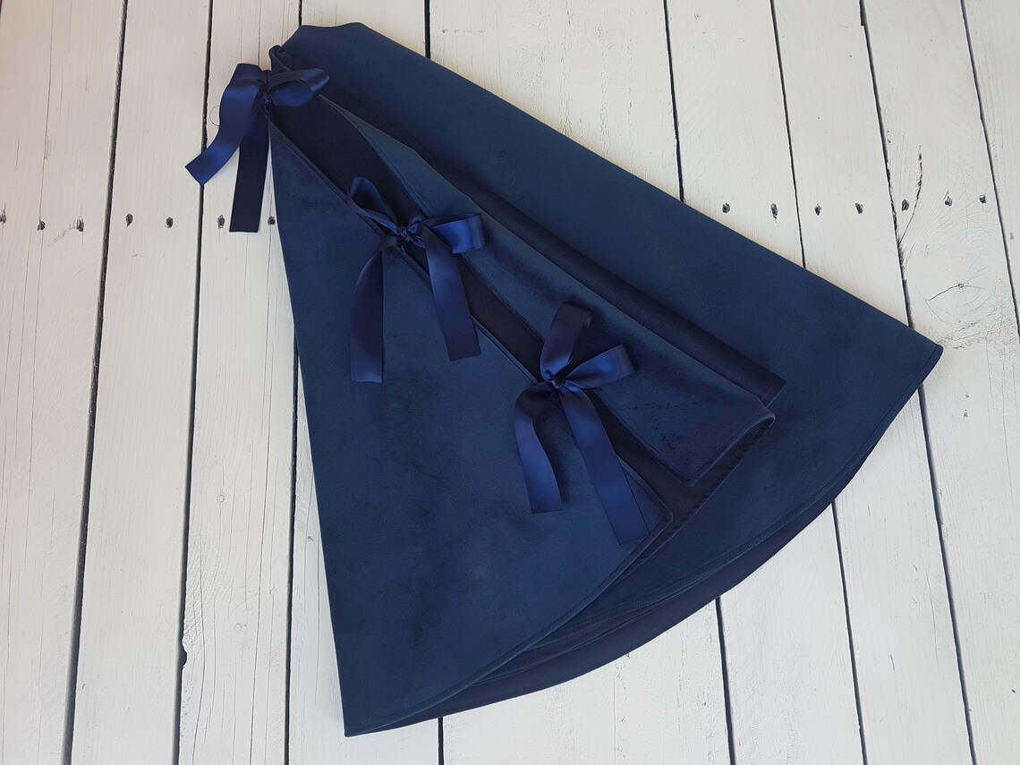 Navy Tree Skirt 