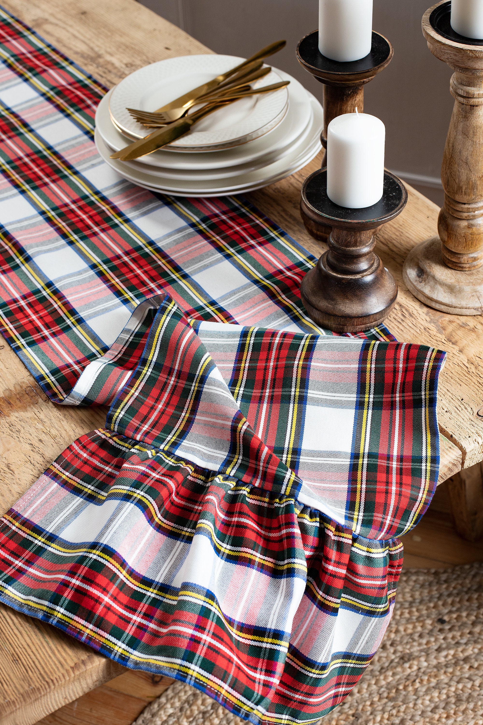 Plaid table runner outlet