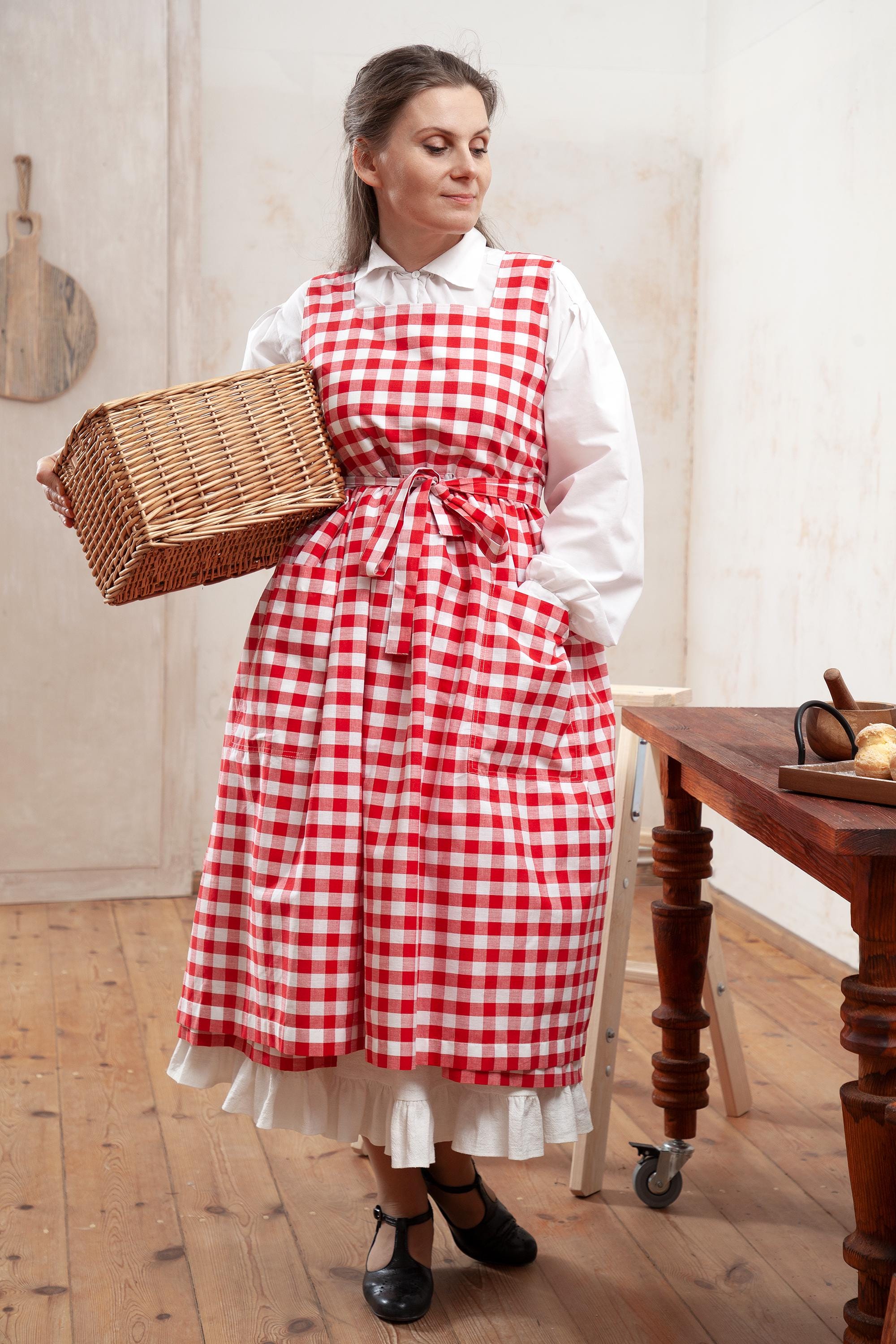 アトリエGG Dress apron(tartancheck) 19½ Tartan Plaid Pinafore Dress With Pockets, Gingham Apron for Ladies