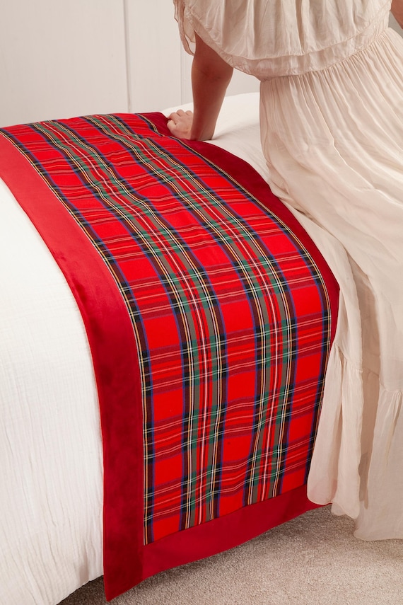 Royal Stewart Bettläufer mit luxuriösem Samtrand