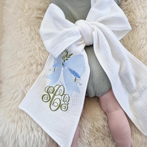 Monogrammed Newborn Baby Bow Sash, Crib Bow, Maternity Photo Prop, Baby Shower Gift, Swaddle Wrap Bow, Interlocking monogramm
