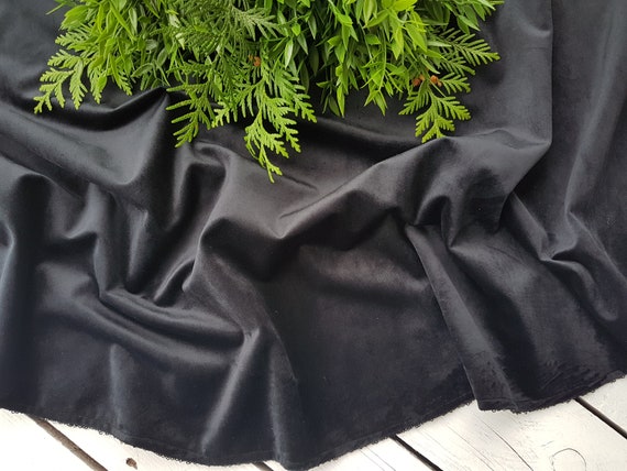 Black velvet tree clearance skirt