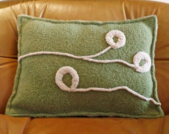 Plum Blossom Pillow Knitting Pattern