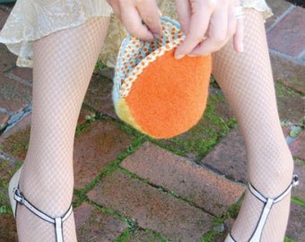 Mod Pod Coin Purse Knitting Pattern