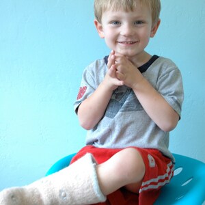 Snugs Boots (for Babies & Kids) Knitting Pattern