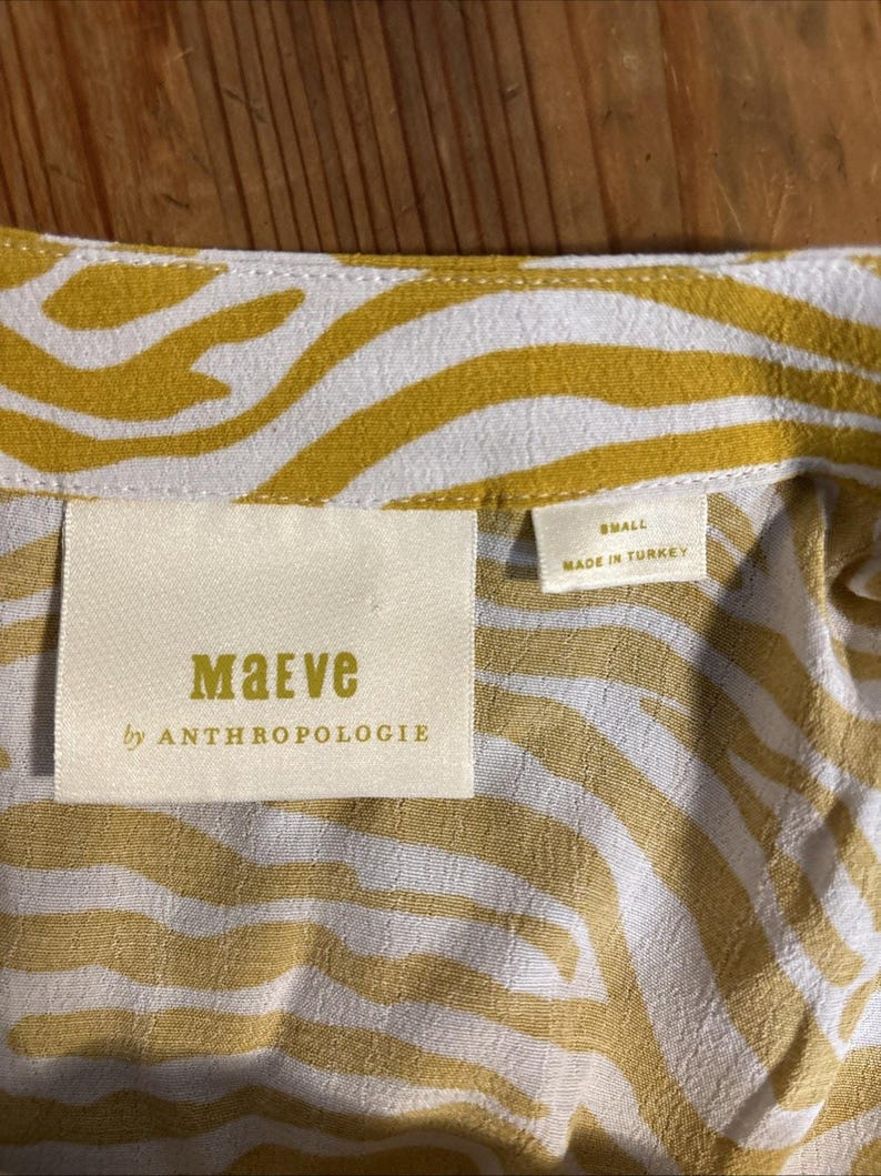 Maeve par Anthropologie • Chemisier à manches courtes à imprimé zèbre • Petite taille pour femmes image 1