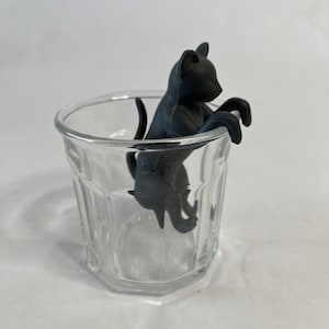 Infusor de té de silicona Fred PURRTEA original con forma de gato • Gatito gris • Sin caja imagen 1