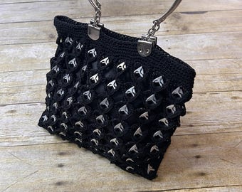 Porte-monnaie recyclé à tirette - Aluminium et nylon noir - Anneau magique au crochet