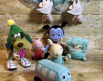 Disney, Looney Tunes, Peppa Pig, Squishmallows mixed lot of 9 vintage plush