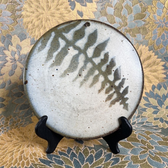 Vintage Deanna Nichols Studio Pottery Fern Wall Plaque 7.25” Missouri Artist