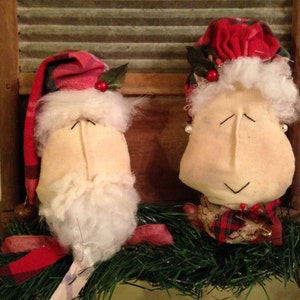 Primitive Country Christmas Mr. and Mrs. Santa Claus Shelf Sitter, Tucks or Doll Decoration