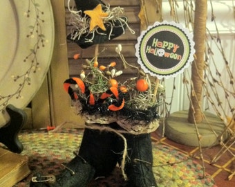 Handmade Halloween Witch Boots Decor, Felt, Pip Berries & Tag
