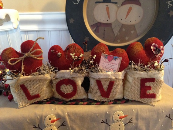 Primitive Valentine Pocket LOVE Message Shelf Sitter
