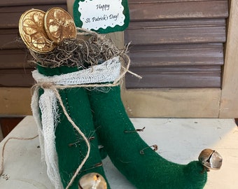 Primitive Leprechaun Boots, St. Patrick's Day Boots, Primitive St. Patrick's Day decoration