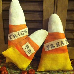 Primitive Halloween Set of 3 Fabric Trick or Treat Candy Corn Ornie or ...