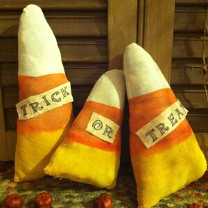 Primitive Halloween Set of 3 Fabric Trick or Treat Candy Corn Ornie or ...