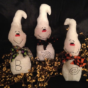 Primitive Halloween Ghosts BOO Ornie Dolls, Set of three Ghosts, Handmade