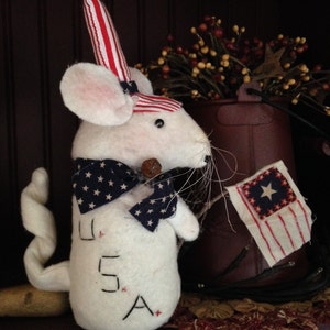 Primitive Americana Sammy the Patriotic Mouse, USA