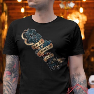 Unisex/Mens: A Pirate&#39;s Life / Kingdom Hearts / Keyblade t-shirt