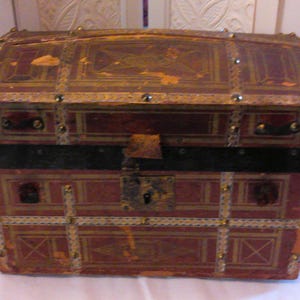 Rare Antique 1800s Wood Trunk Salesman Sample or Childs 12"x9"x7"