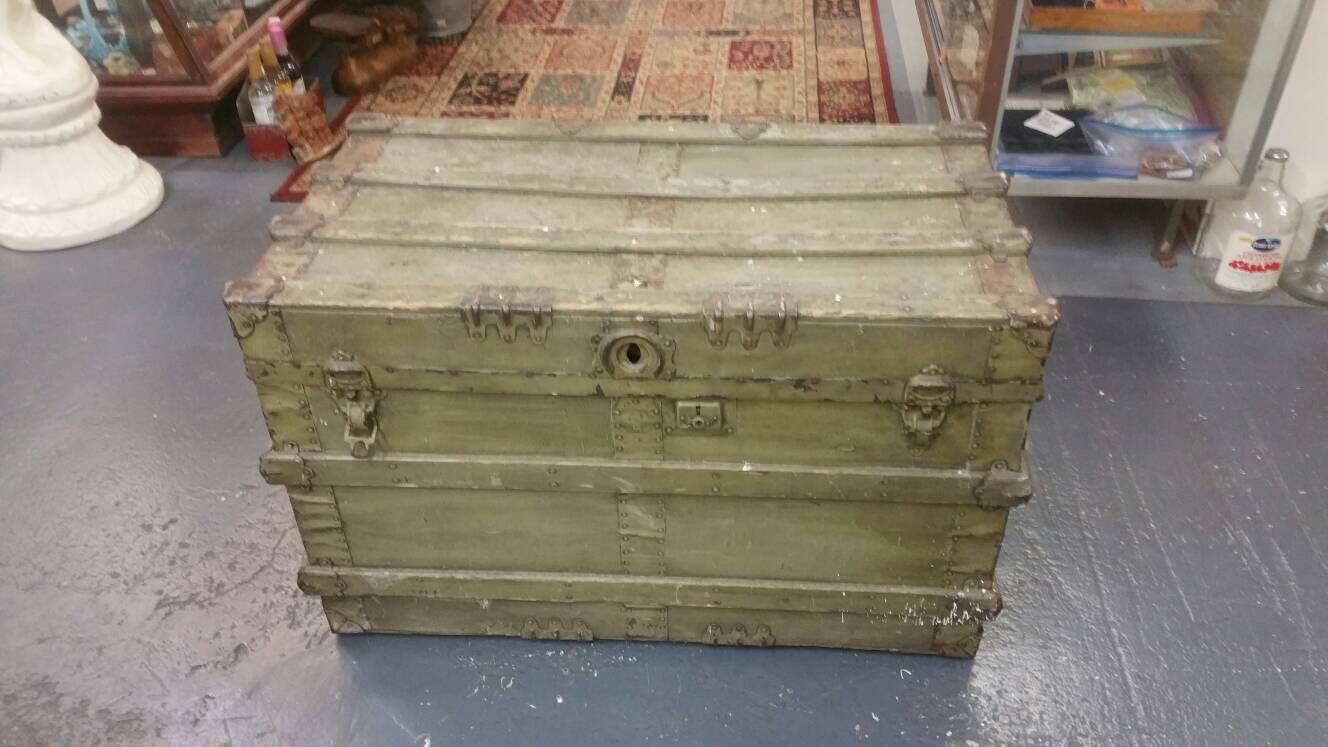 Vintage US Military Foot Locker Storage Bin Green Rustic US Toy Box