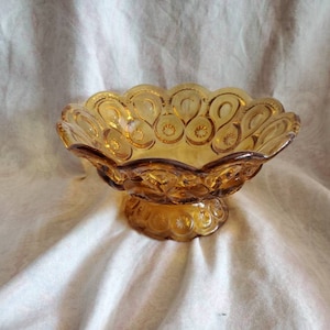 Amberina, LE Smith, Thumbprint, Gold  or Yellow Glass, Pedestal Bowl , 1970s Candy Dish with Star Design