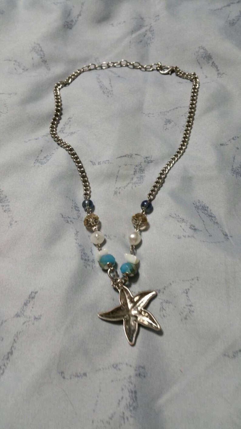 On Sale Blue Green and Turquoise Colored Bead Silver Toned Star Fish Charmed Chunky Bead 21 inch Choker Necklace Costume Jewelry Fashion Acc