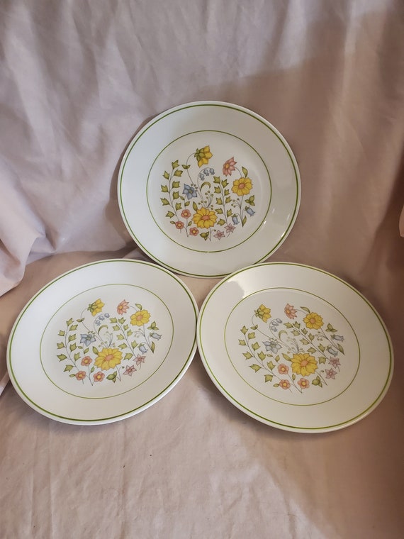 Set of 3, Meadow Pattern, Inch Corelle Luncheon or Salad