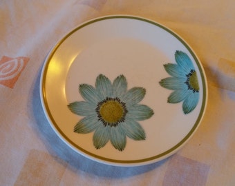 Noritake Progression China Blue Daisy UP SA 6.26 inch Salad/Dessert Plate Vintage Kitchen, Progression, Blue Daisies, Green Band