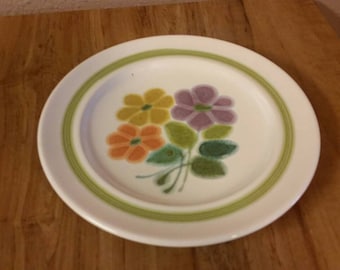 Franciscan Earthenware Floral Pattern 8.50 inch Salad/Dessert Plate or Serving  Dish Replacement Plate