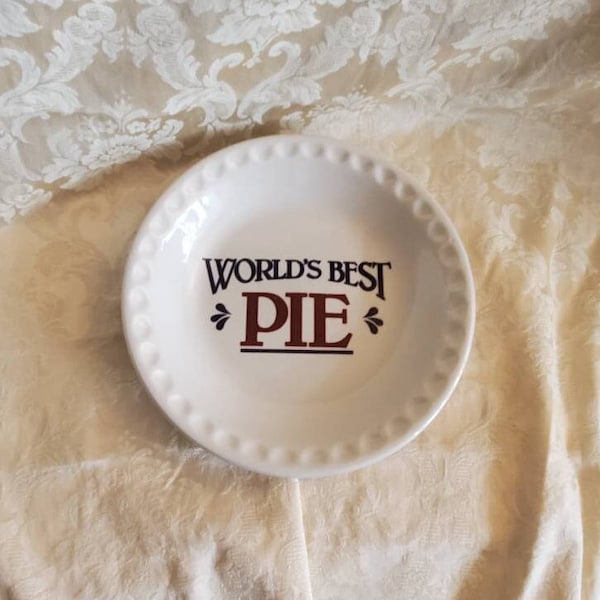 Mount Clemens Pottery 10 inch Pie Plate "Worlds Best Pie" Retro Kitchen