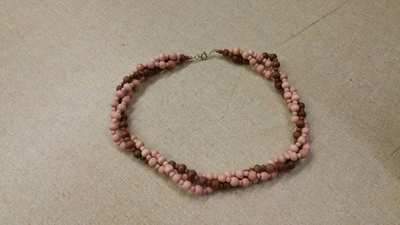 Pale Pink and Brown Wooden Bead 17 inch Twisted C… - image 3