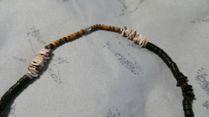 On Sale Unisex 16 inch Shell Necklace Island Style Fashion Accessory Costume Jewelry with Wooden Brown Bead