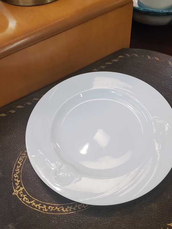 Mikasa Classic Flair, 10.75-inch Dinner or Chop Plate, Solid White