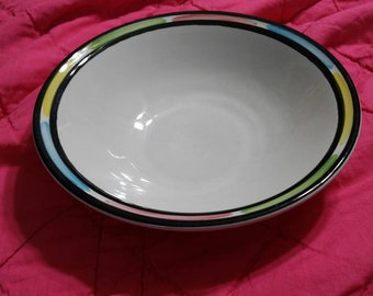 Mesas internacionales de China, sopa o ensalada de 6,80 pulgadas. Cuenco para servir con borde negro y colores del arcoíris, hecho en Japón Rare Find