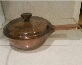 On Sale Pyrex Amber Glass Small Visions Cookware Sauce Pan with Lid 1/2 Liter Cooking Pot