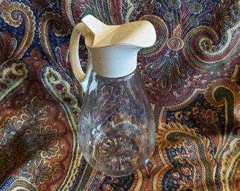 Log Cabin, Mid Century Syrup Pitcher with Ribbed Glass , Milk Creamer, Off White Plastic Top