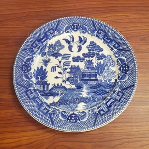 Older, Made in Japan, 9.25 inch, Blue Willow, Luncheon Plate, Off White and All Blue, Oriental Scene, Collectible China