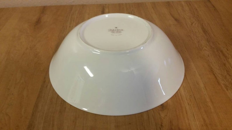 On Sale Style House Contessa Pattern 9 inch VegetablePasta Serving Bowl Made in Japan with Green Scrolls and Flowers Gold Rim