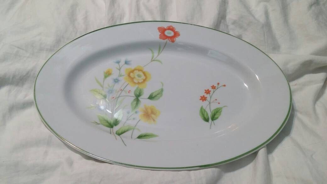 Collectible China Castlecourt April Showers 12 Inch Oval Serving