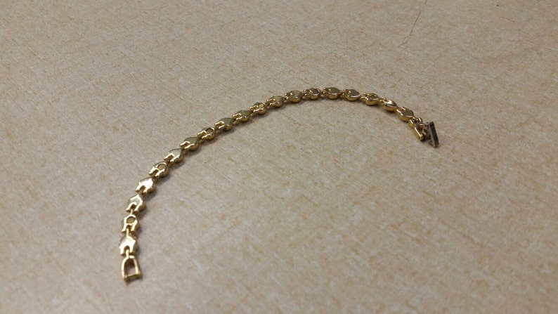 On Sale Inexpensive Bling Gold Toned and Rhinestone Tone Heart Link Bracelet Costume Jewelry Fashion Accessory