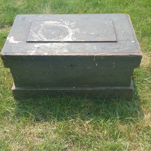 Small Rustic and Aged Army Green Carpenters Chest or Tool Box with Insert Vintage Home Decor