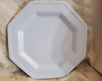 Johnson Brothers, Heritage White ,10 Inch Dinner Octagon Plate