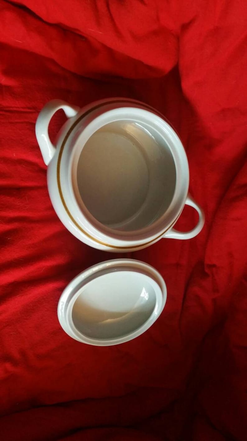 Replacement China Serving Dish 2 Quart Round Covered Casserole On Sale Genuine Stoneware Vintage Kitchen