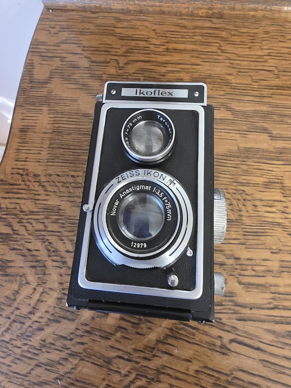 1950s Ikoflex Zeiss Ikon Black and Silver Chrome Camera, Zeiss